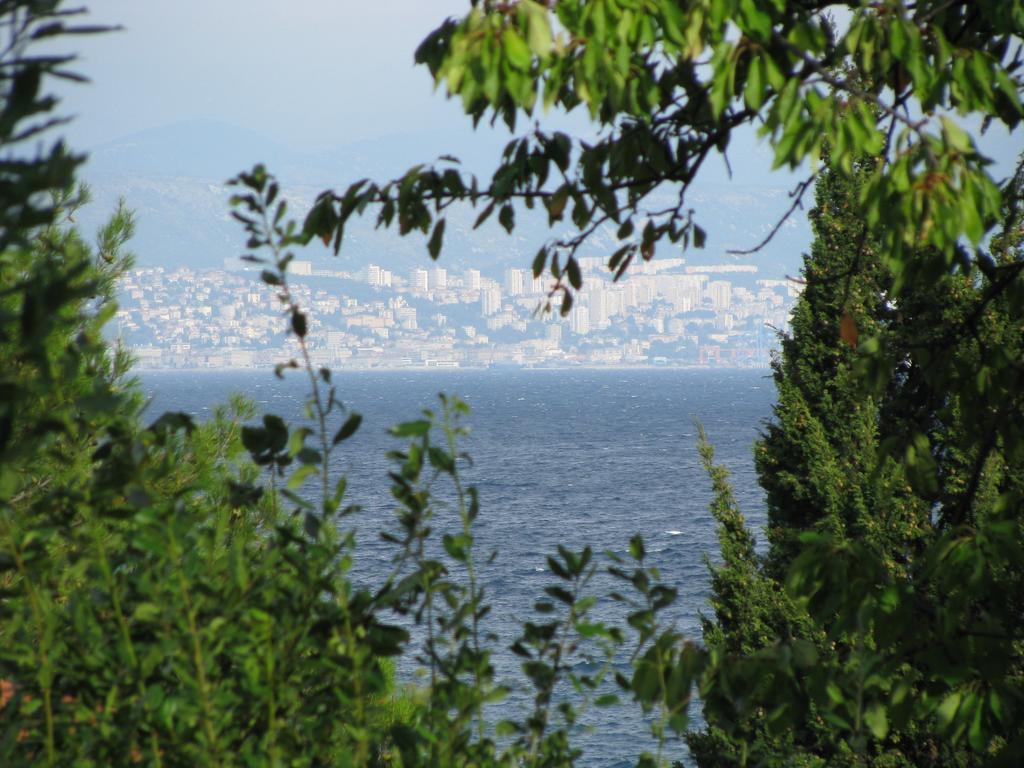 Apartment Sea Garden Ičići Esterno foto