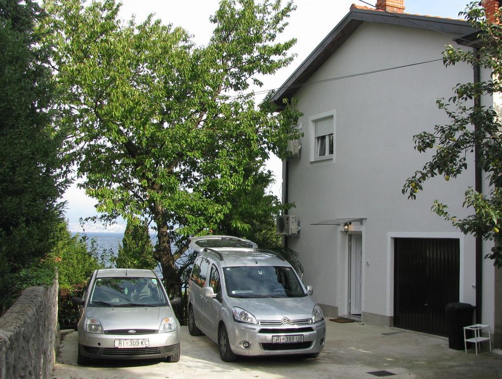 Apartment Sea Garden Ičići Esterno foto